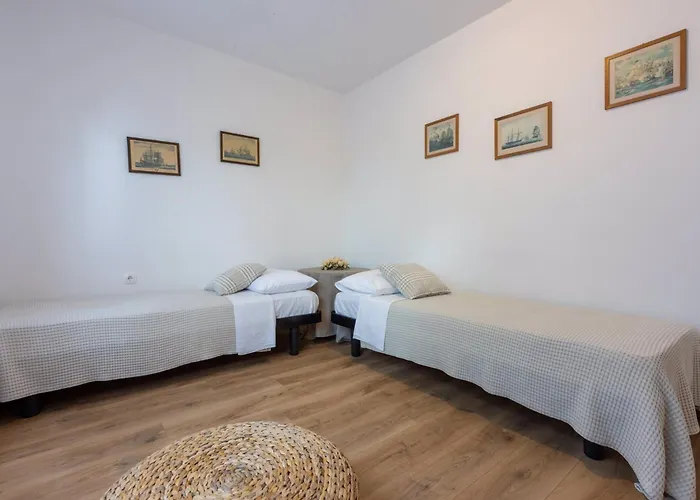 In 14210 Apartment *